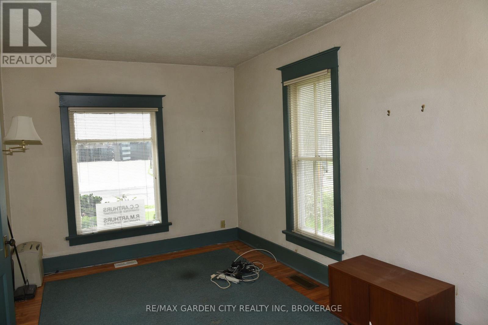 156 Division Street, Welland, Ontario  L3B 4A2 - Photo 17 - X12184411