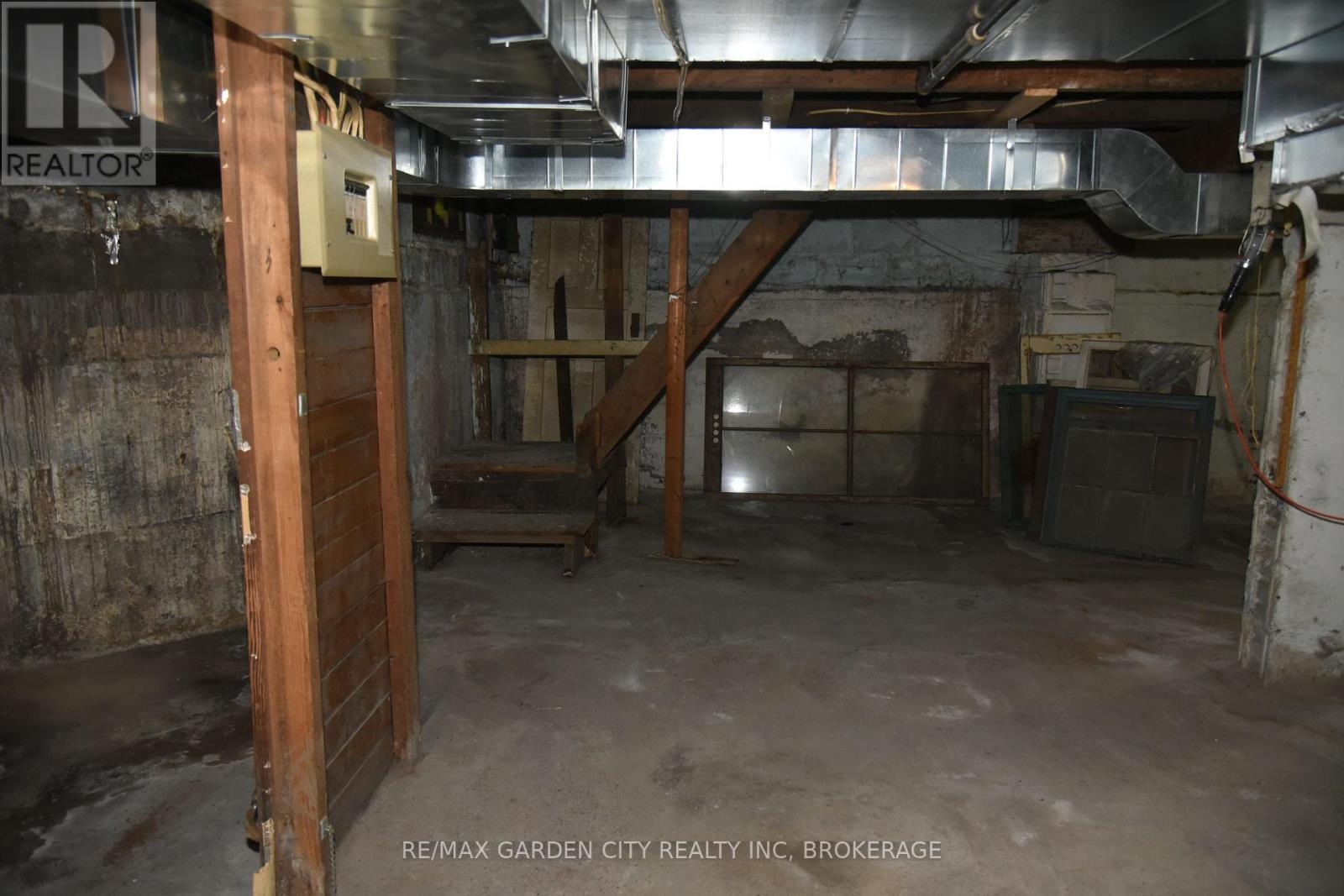 156 Division Street, Welland, Ontario  L3B 4A2 - Photo 32 - X12184411