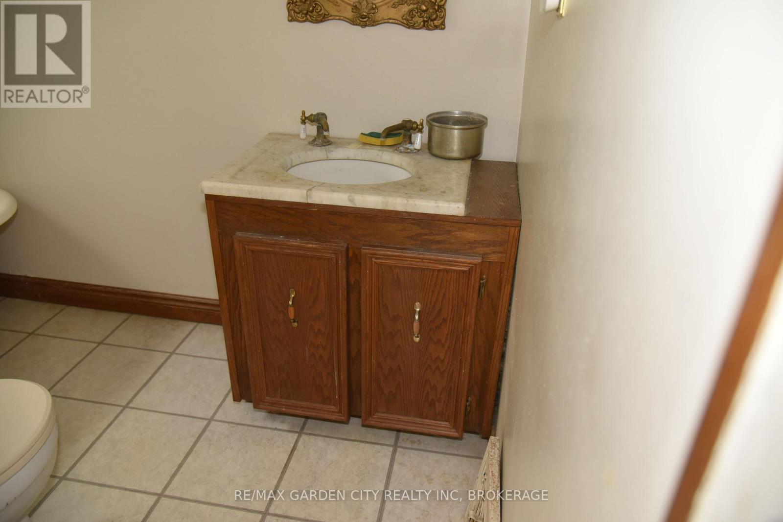 156 Division Street, Welland, Ontario  L3B 4A2 - Photo 44 - X12184411