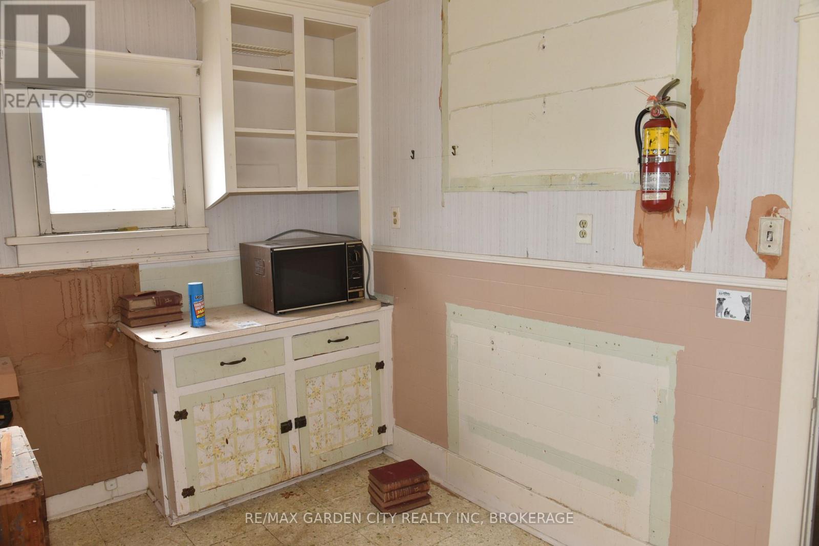 156 Division Street, Welland, Ontario  L3B 4A2 - Photo 47 - X12184411