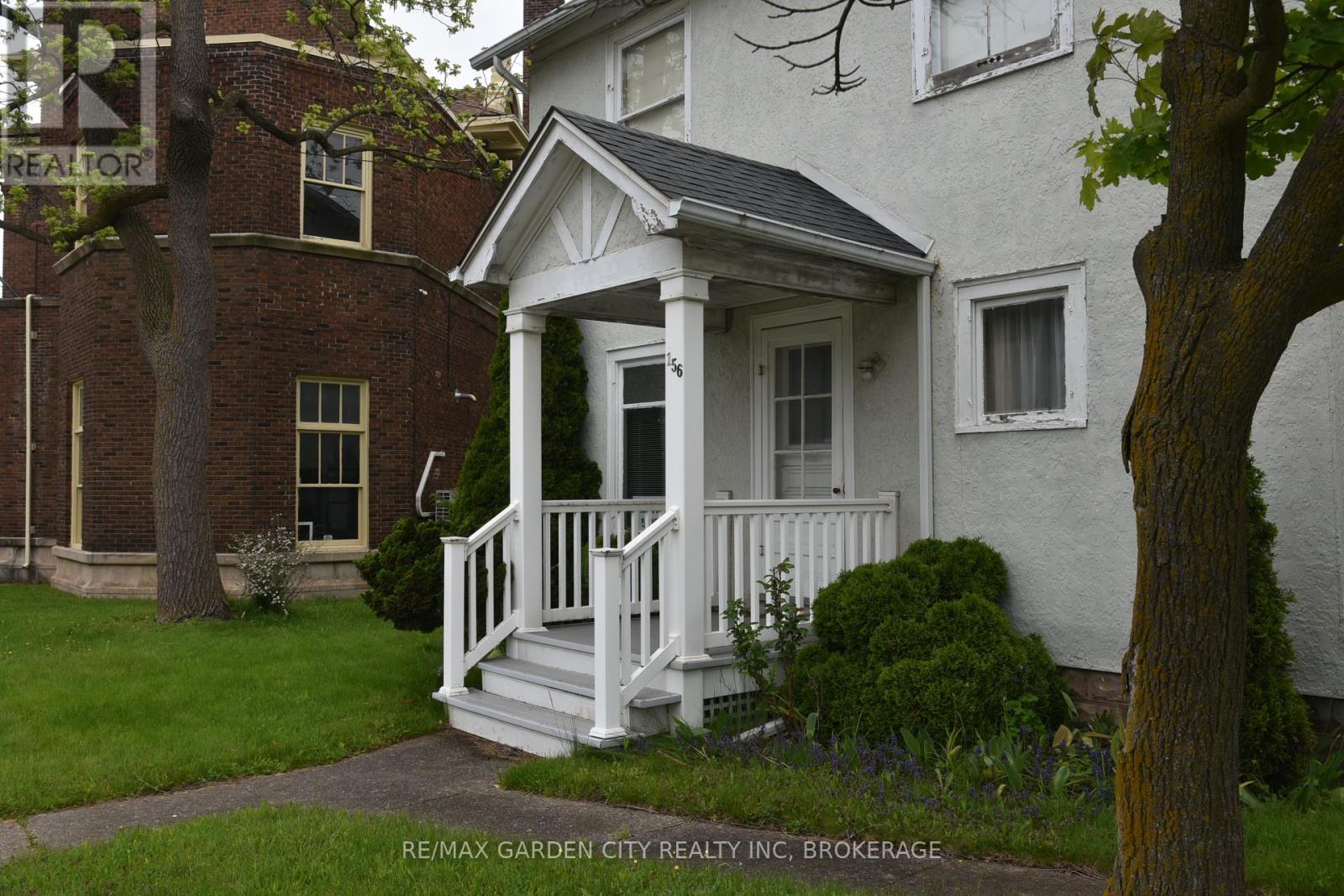 156 Division Street, Welland, Ontario  L3B 4A2 - Photo 7 - X12184411