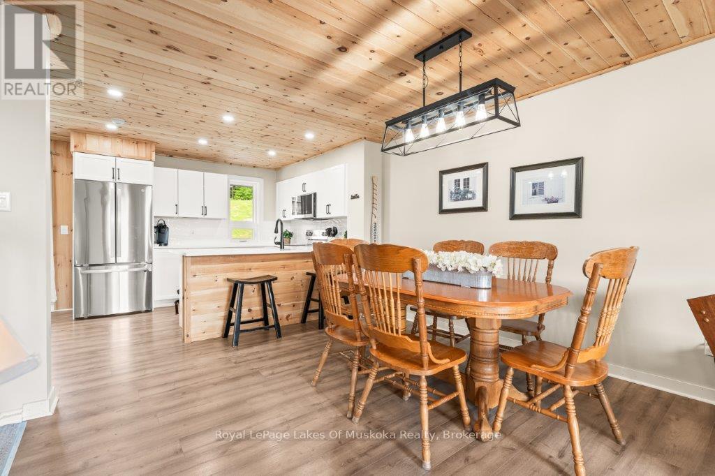 30 Turner Drive, Huntsville, Ontario  P1H 1A8 - Photo 17 - X12184424