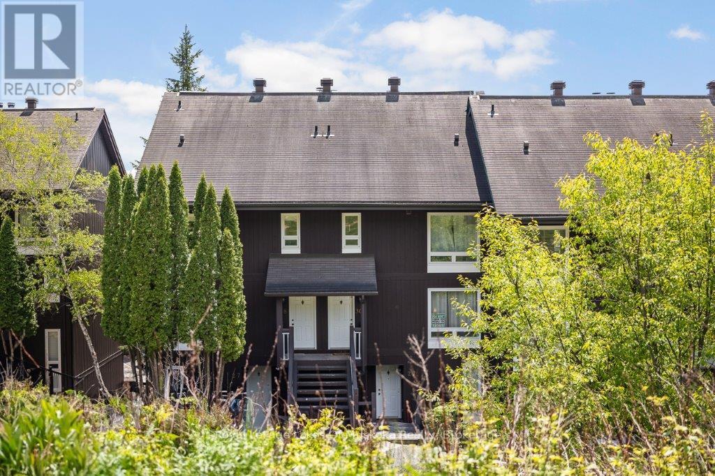 30 Turner Drive, Huntsville, Ontario  P1H 1A8 - Photo 4 - X12184424