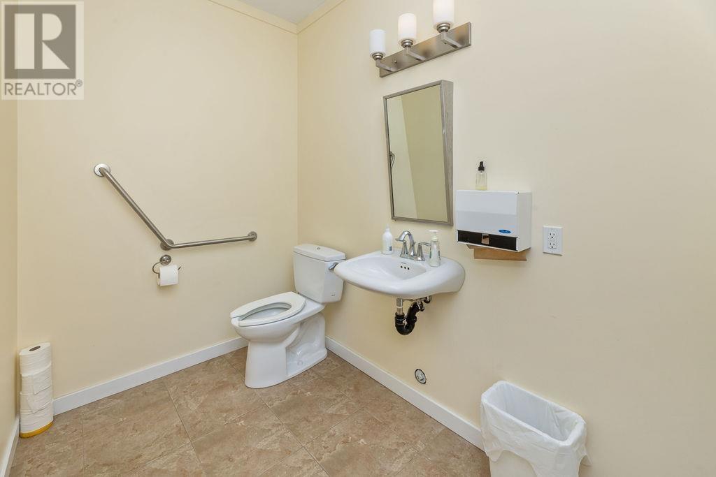 818 Kiwanis Way, Gibsons, British Columbia  V0N 1V9 - Photo 11 - C8069586