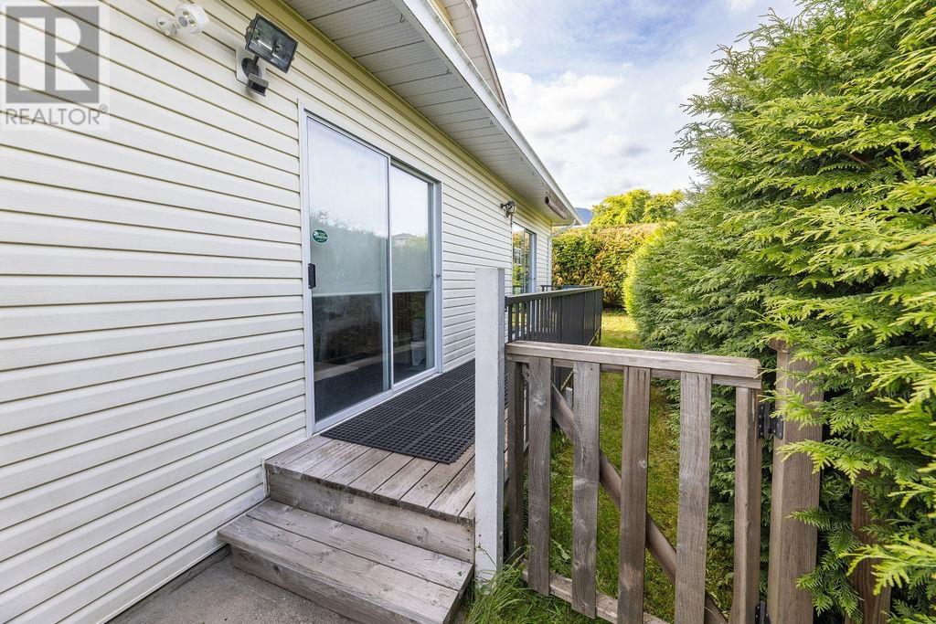 818 Kiwanis Way, Gibsons, British Columbia  V0N 1V9 - Photo 26 - C8069586