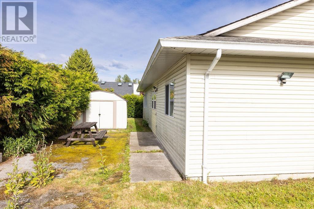 818 Kiwanis Way, Gibsons, British Columbia  V0N 1V9 - Photo 28 - C8069586