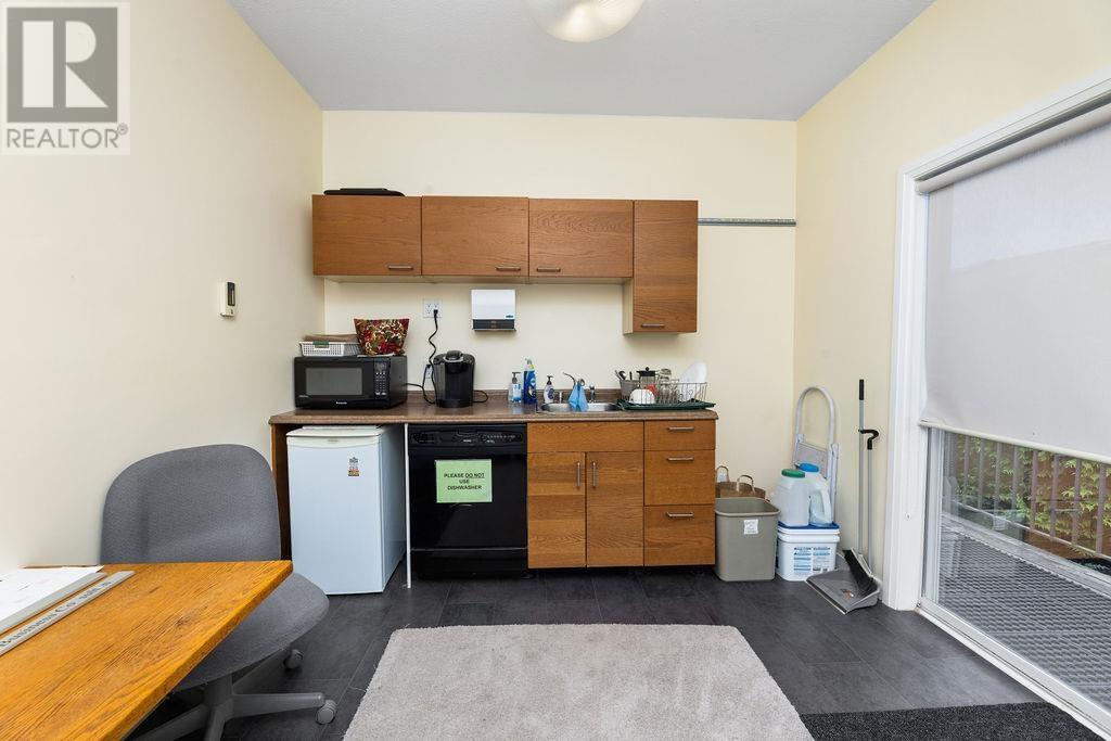 818 Kiwanis Way, Gibsons, British Columbia  V0N 1V9 - Photo 8 - C8069586
