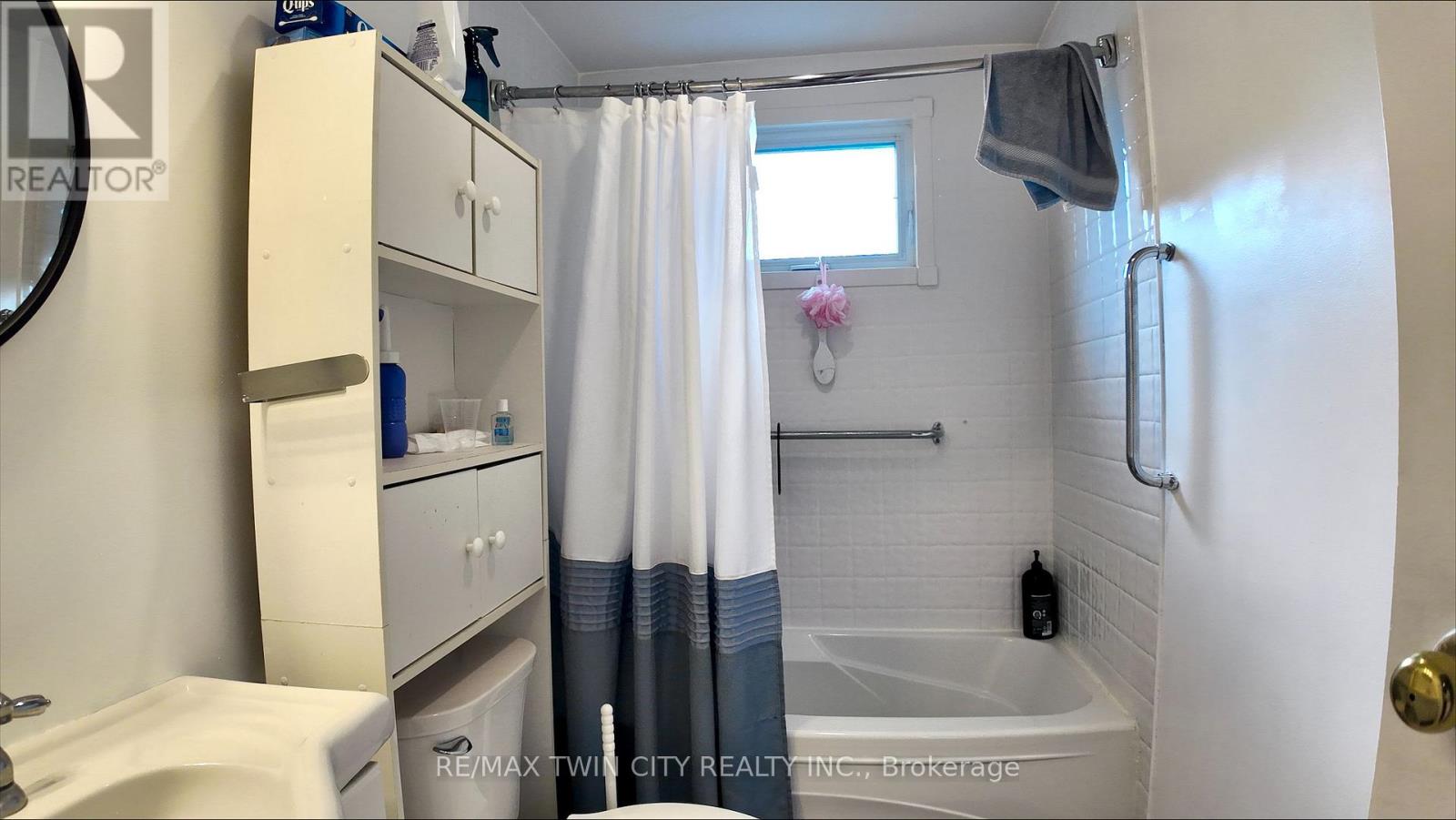 528 Parkview Crescent, Cambridge, Ontario  N3H 4X7 - Photo 12 - X12151870
