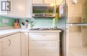 528 Parkview Crescent, Cambridge, Ontario  N3H 4X7 - Photo 4 - X12151870