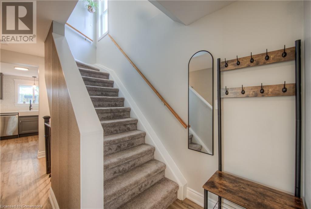 443 Otterbein Road, Kitchener, Ontario N2B 3V8 - Photo 18 - 40729499