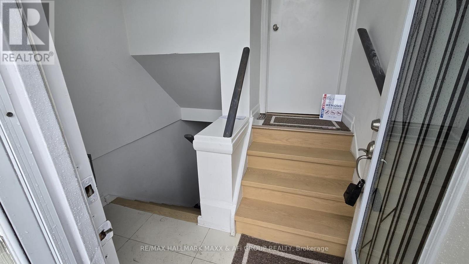 319 Taylor Mills Drive N, Richmond Hill, Ontario  L4C 2T8 - Photo 24 - N12181460