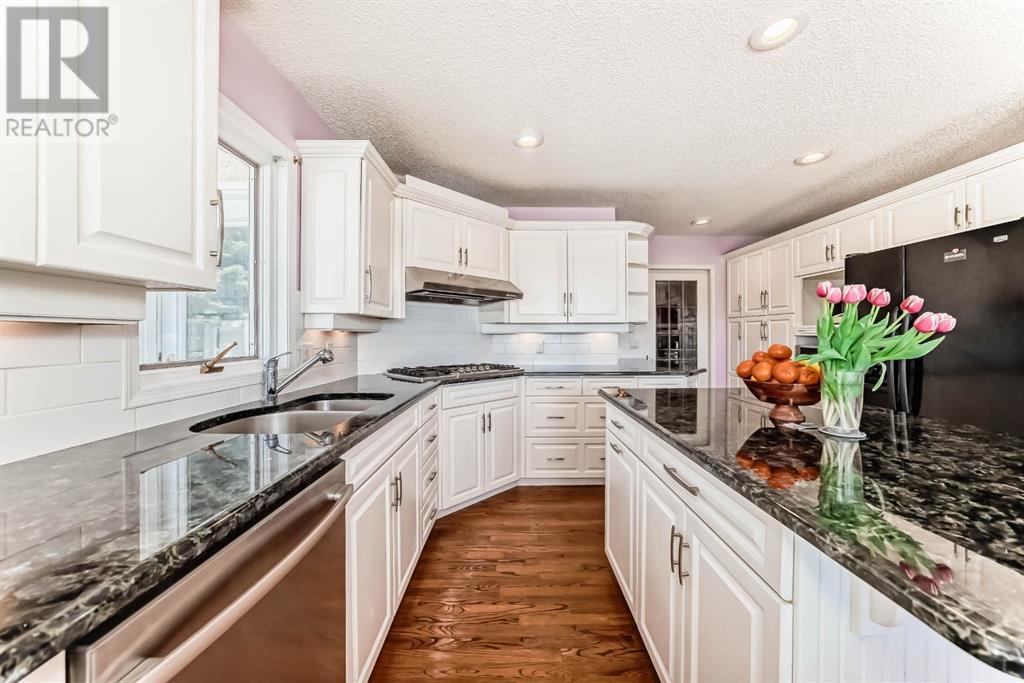 Property at 91 Woodbrook Road SW image 3