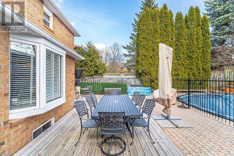 41 Christie Drive, Brampton, Ontario  L6Z 3J6 - Photo 43 - W12178767