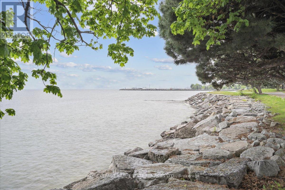 10 - 2120 Marine Drive, Oakville, Ontario  L6L 1B7 - Photo 41 - W12184038
