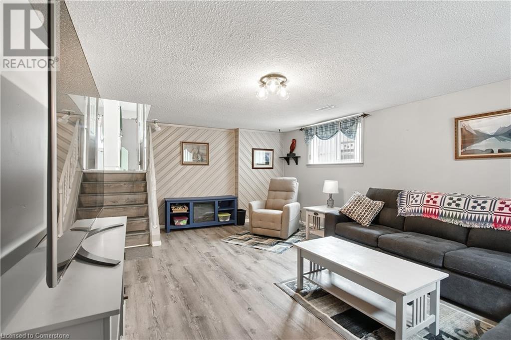 63 Elora Drive, Hamilton, Ontario  L9C 6T4 - Photo 22 - 40735449