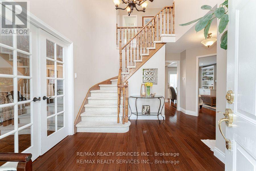 41 Christie Drive, Brampton, Ontario  L6Z 3J6 - Photo 7 - W12178767