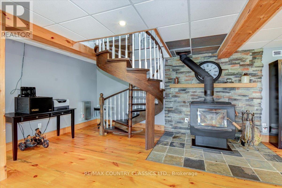 442a Stringer Drive, Faraday, Ontario  K0L 1C0 - Photo 12 - X12018858