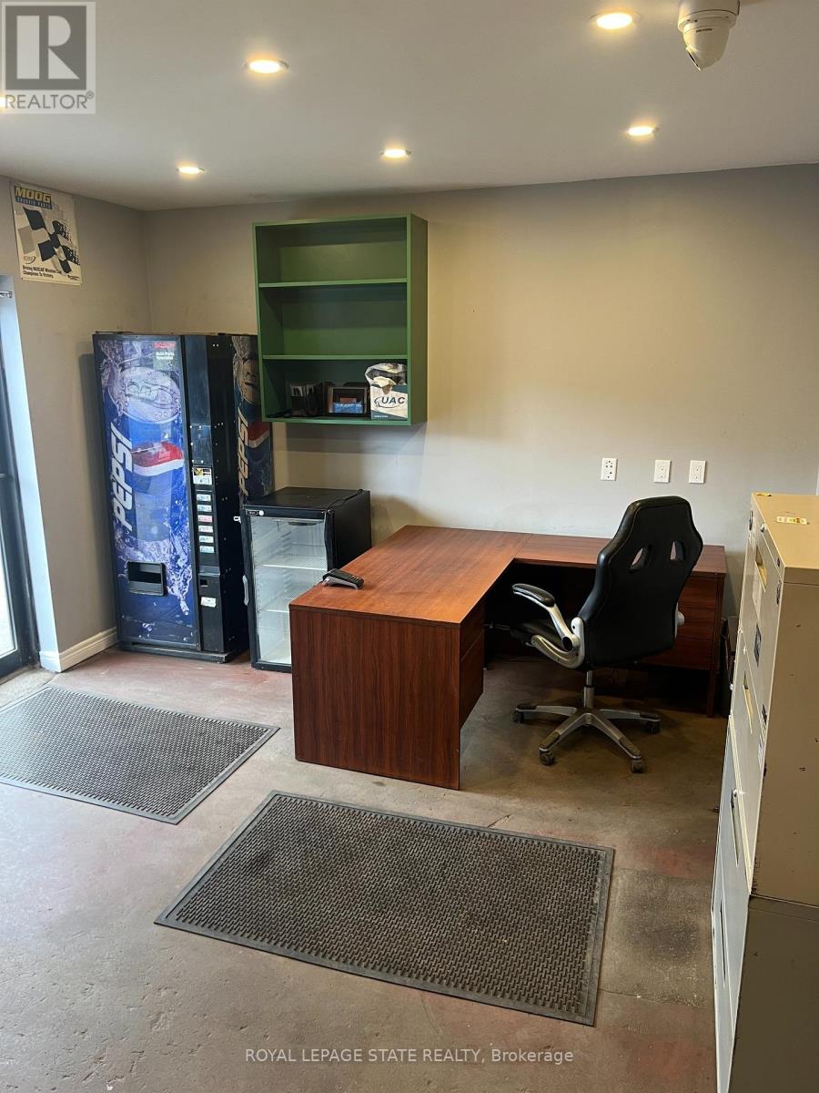 804 King Street E, Hamilton, Ontario  L8M 1A9 - Photo 17 - X11927846