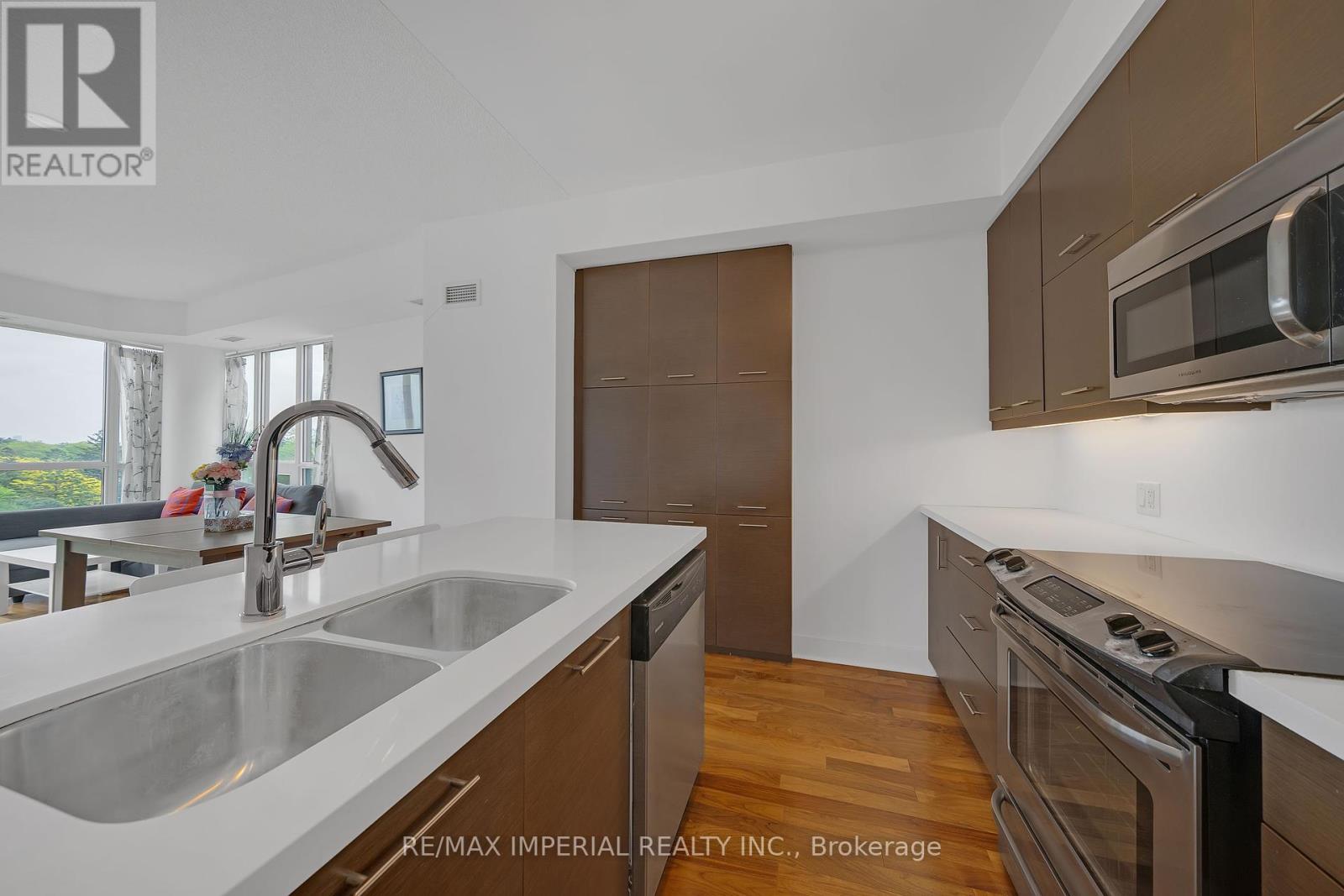 707 - 26 Norton Avenue, Toronto, Ontario  M2N 0H6 - Photo 5 - C12182758