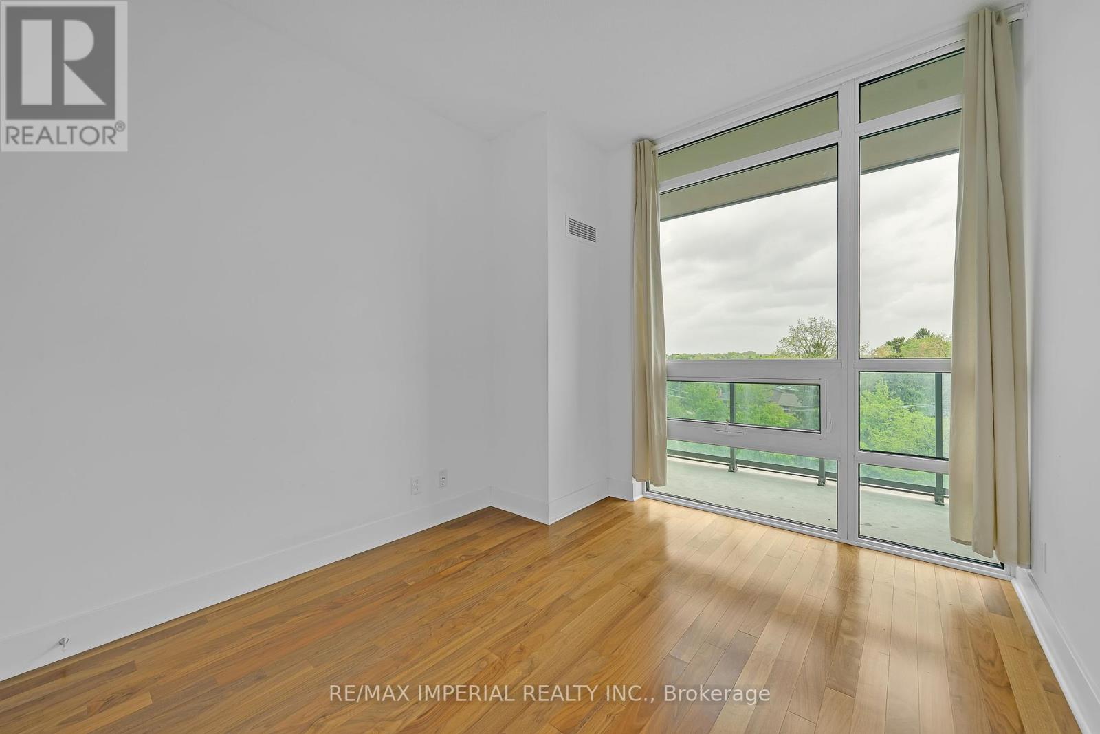 707 - 26 Norton Avenue, Toronto, Ontario  M2N 0H6 - Photo 17 - C12182758