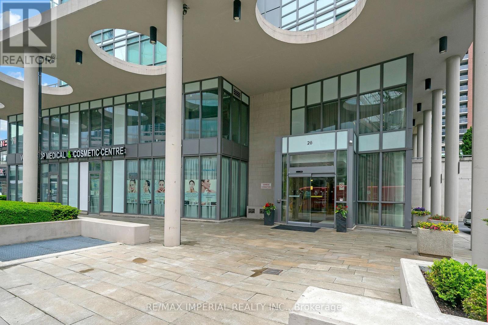 707 - 26 Norton Avenue, Toronto, Ontario  M2N 0H6 - Photo 3 - C12182758