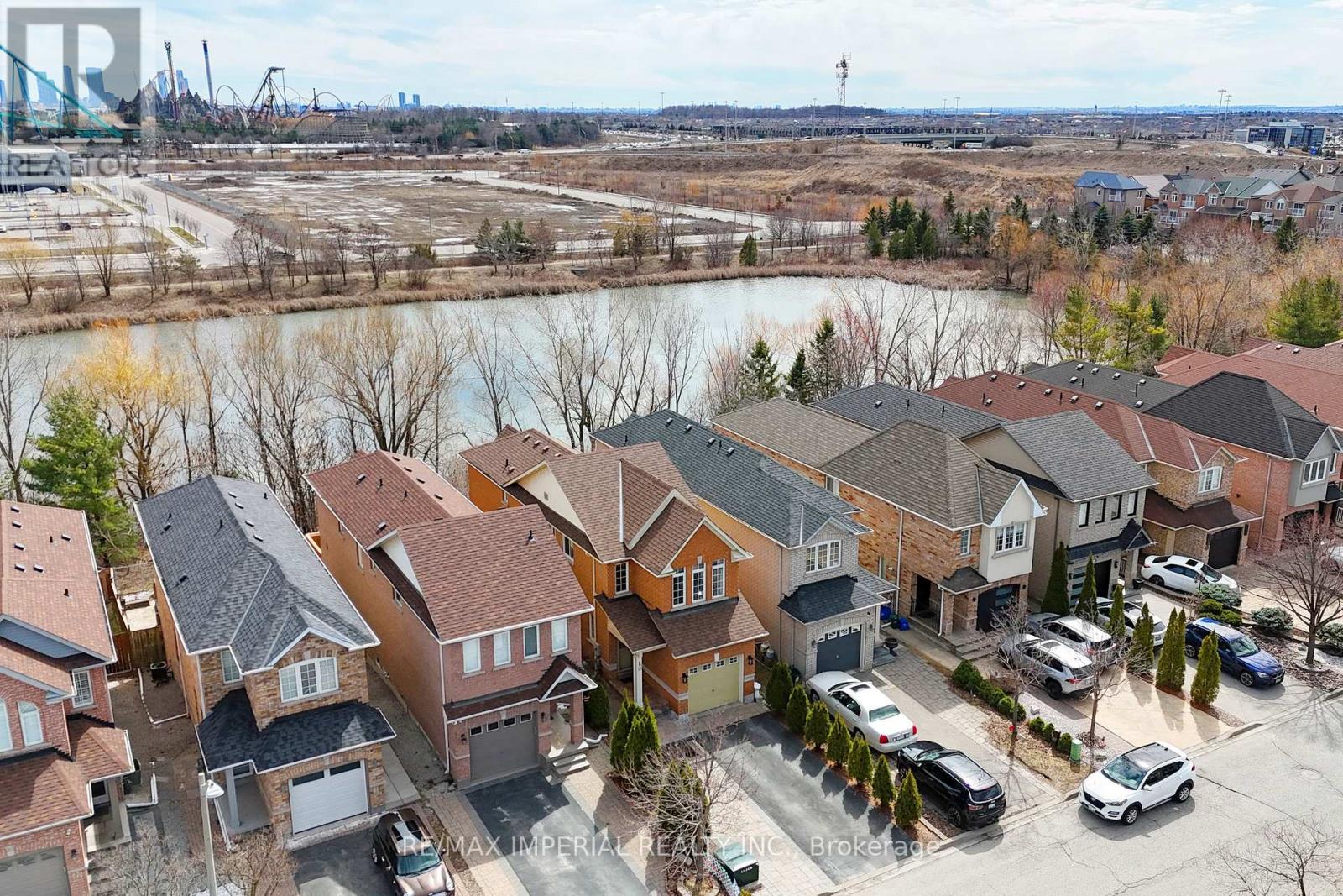 Property at 33 DEL FRANCESCO WAY image 2