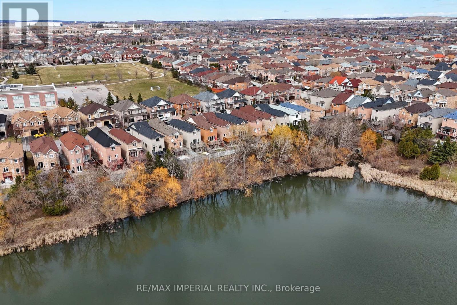 Property at 33 DEL FRANCESCO WAY image 4