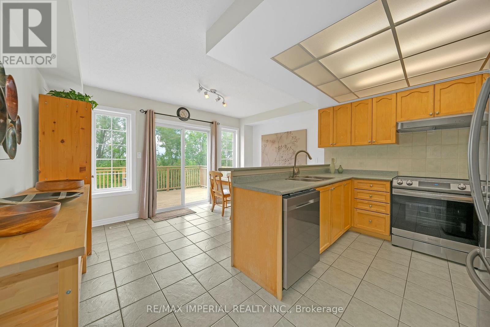 33 Del Francesco Way, Vaughan (Vellore Village), Ontario  L6A 3K8 - Photo 19 - N12140985