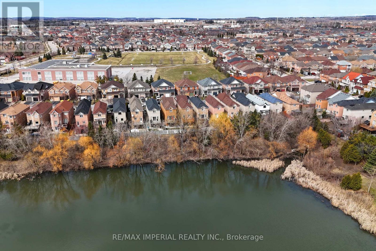 Property at 33 DEL FRANCESCO WAY image 5