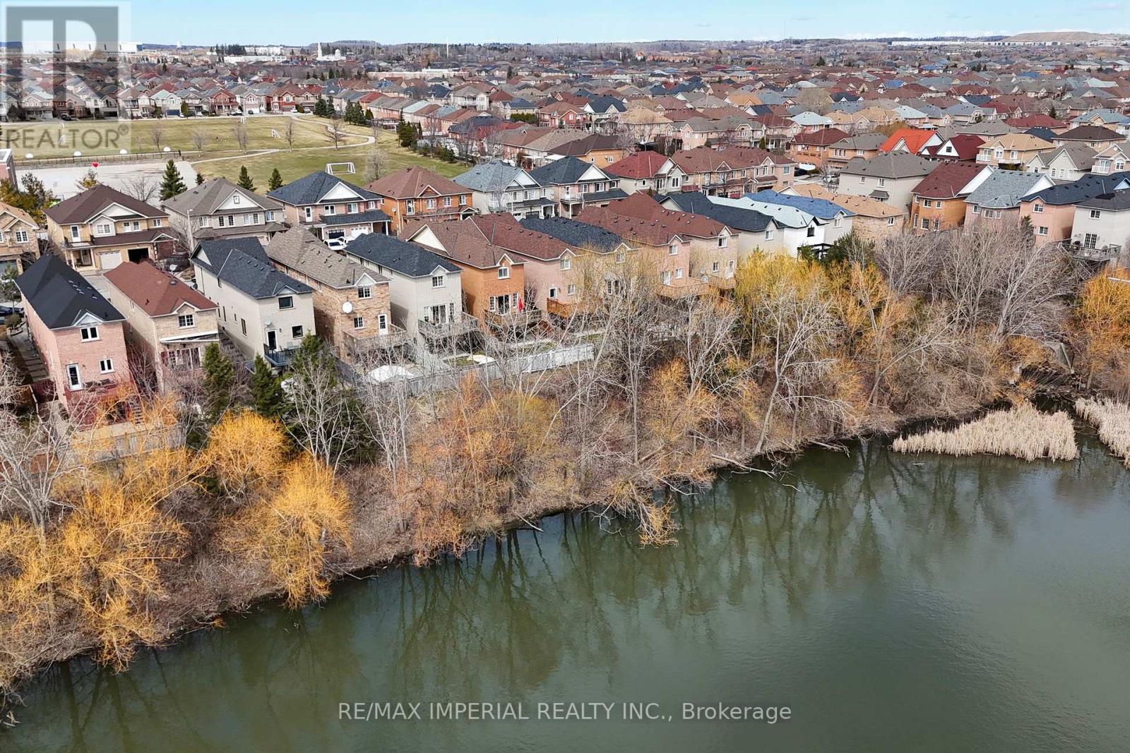 33 Del Francesco Way, Vaughan (Vellore Village), Ontario  L6A 3K8 - Photo 3 - N12140985