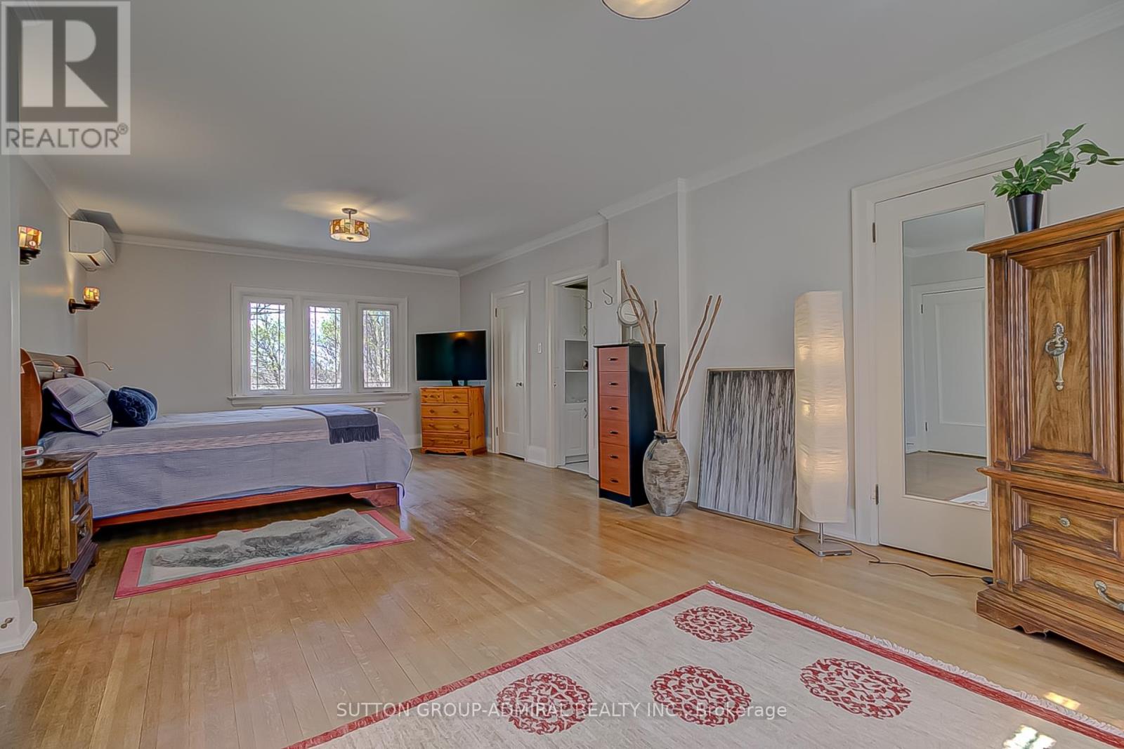72 Baby Point Road, Toronto, Ontario  M6S 2G3 - Photo 25 - W12106083