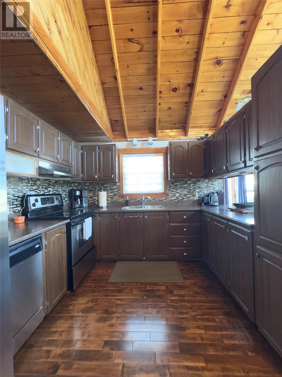 33 Parsons Avenue, Roberts Arm, Newfoundland & Labrador  A0J 1R0 - Photo 11 - 1285559