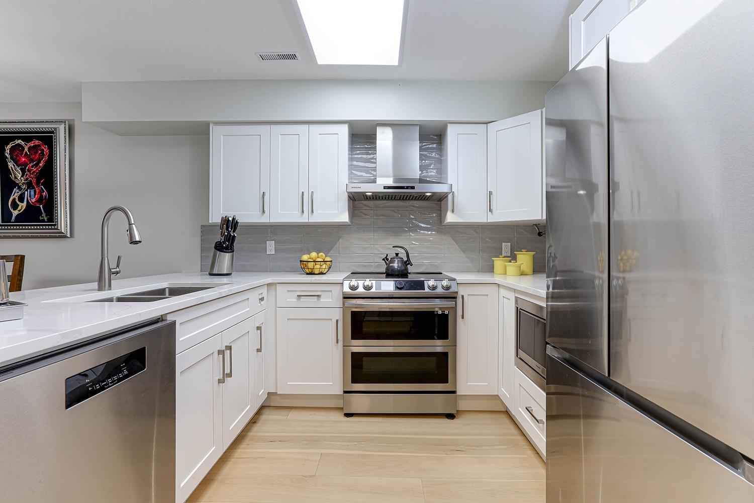 111 13959 16 Avenue, Surrey, British Columbia  V4A 1P8 - Photo 12 - R3008463