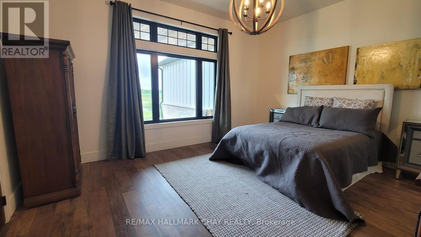 21298 Springfield Road, Southwest Middlesex, Ontario  N0L 1T0 - Photo 18 - X12160882