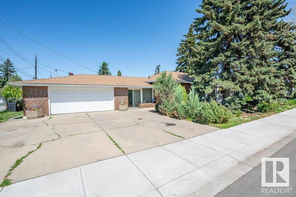 9304 128a Av Nw, Edmonton, Alberta  T5E 0J9 - Photo 2 - E4439423