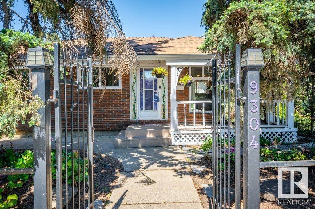 9304 128A AV NW, Edmonton, Alberta