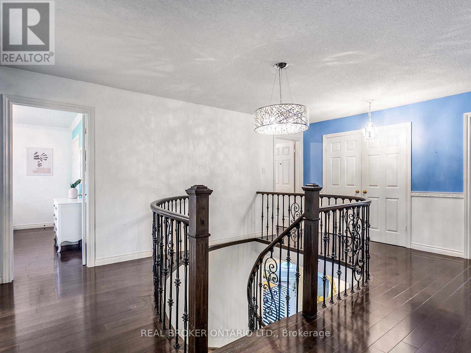 66 Harmony Hill Crescent, Richmond Hill, Ontario  L4C 8Z3 - Photo 20 - N12175037
