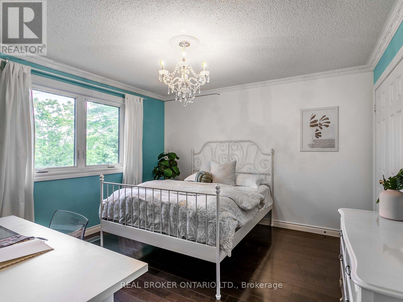 66 Harmony Hill Crescent, Richmond Hill, Ontario  L4C 8Z3 - Photo 24 - N12175037