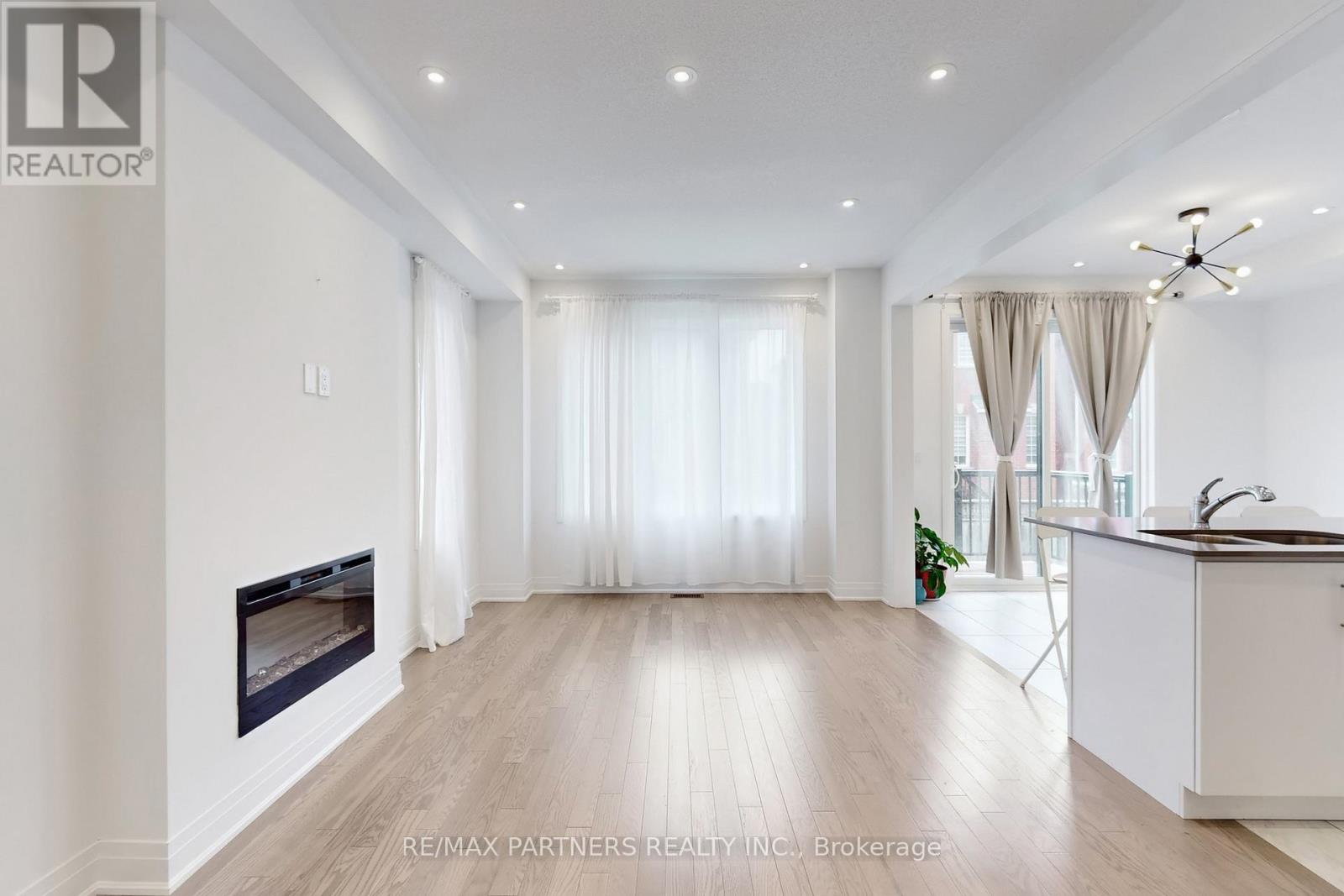 14 Arthur White Lane, Markham (Wismer), Ontario  L6E 0W2 - Photo 3 - N12182750