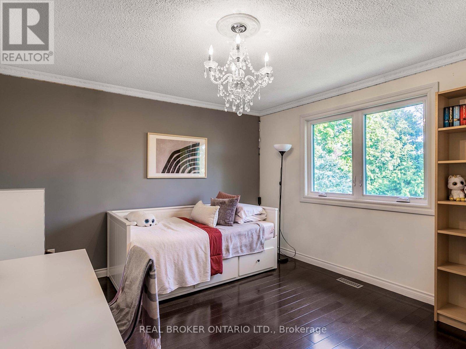 66 Harmony Hill Crescent, Richmond Hill, Ontario  L4C 8Z3 - Photo 25 - N12175037