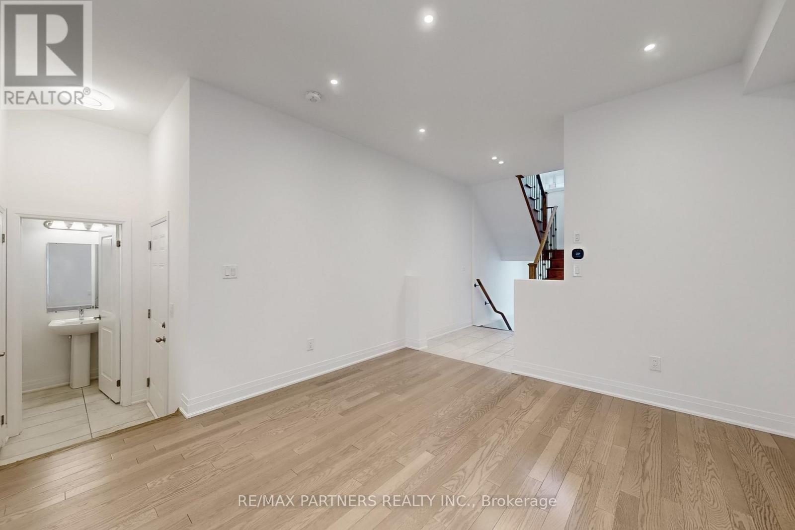 14 Arthur White Lane, Markham, Ontario  L6E 0W2 - Photo 10 - N12182750