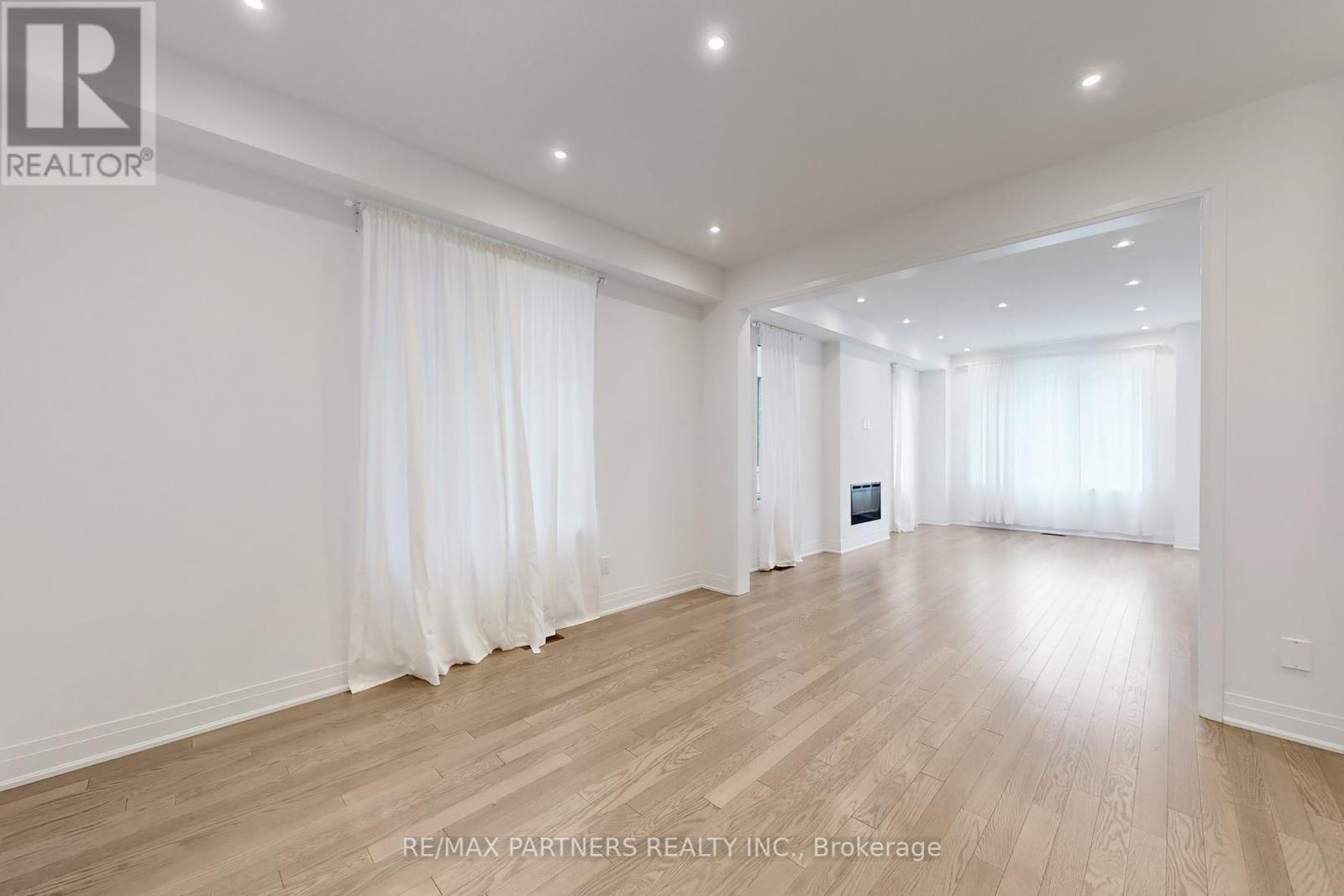14 Arthur White Lane, Markham, Ontario  L6E 0W2 - Photo 7 - N12182750