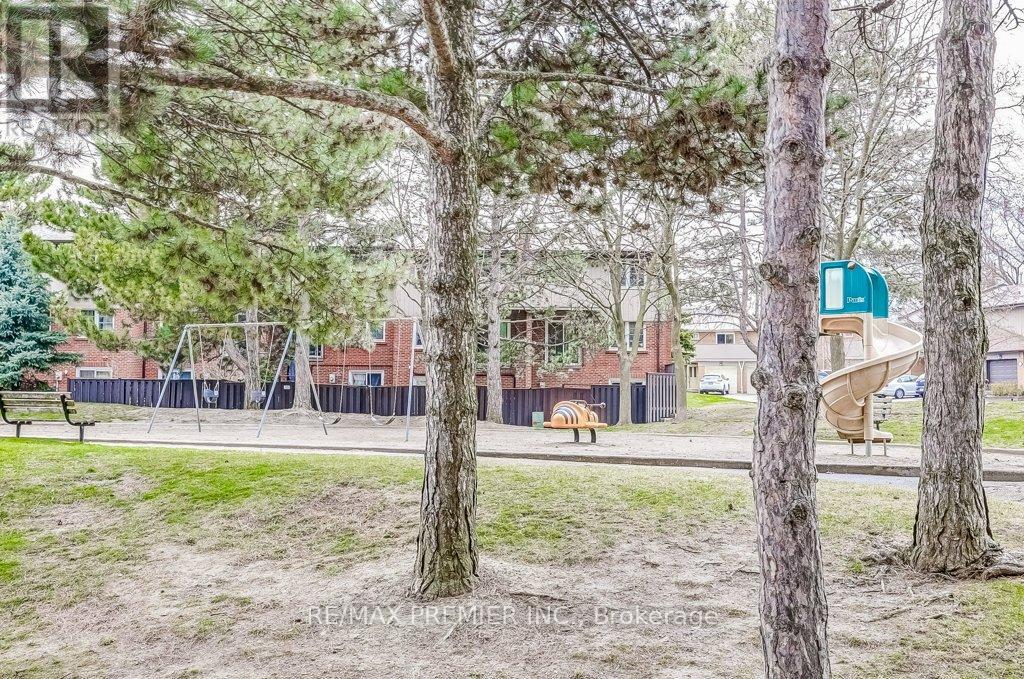 20 - 1951 Rathburn Road, Mississauga (Rathwood), Ontario  L4W 2N9 - Photo 36 - W12098239