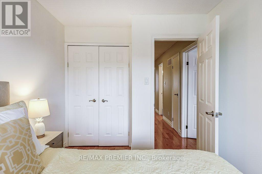 20 - 1951 Rathburn Road, Mississauga (Rathwood), Ontario  L4W 2N9 - Photo 22 - W12098239
