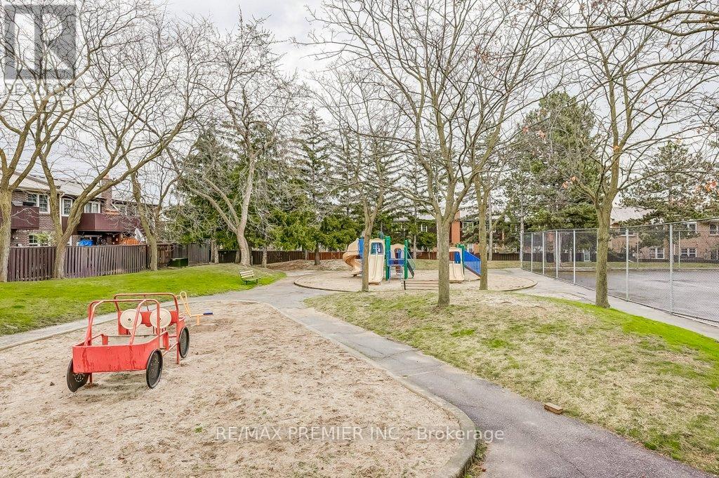 20 - 1951 Rathburn Road, Mississauga (Rathwood), Ontario  L4W 2N9 - Photo 38 - W12098239
