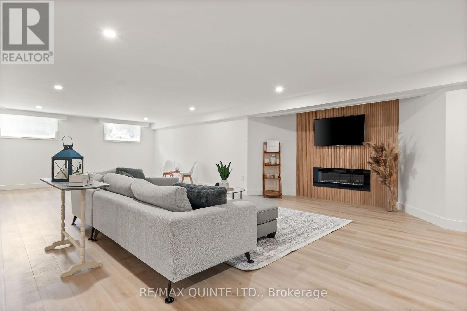 2400 County Rd 3, Prince Edward County, Ontario  K0K 1L0 - Photo 32 - X12184623
