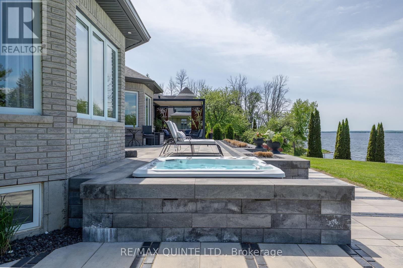 2400 County Rd 3, Prince Edward County, Ontario  K0K 1L0 - Photo 40 - X12184623