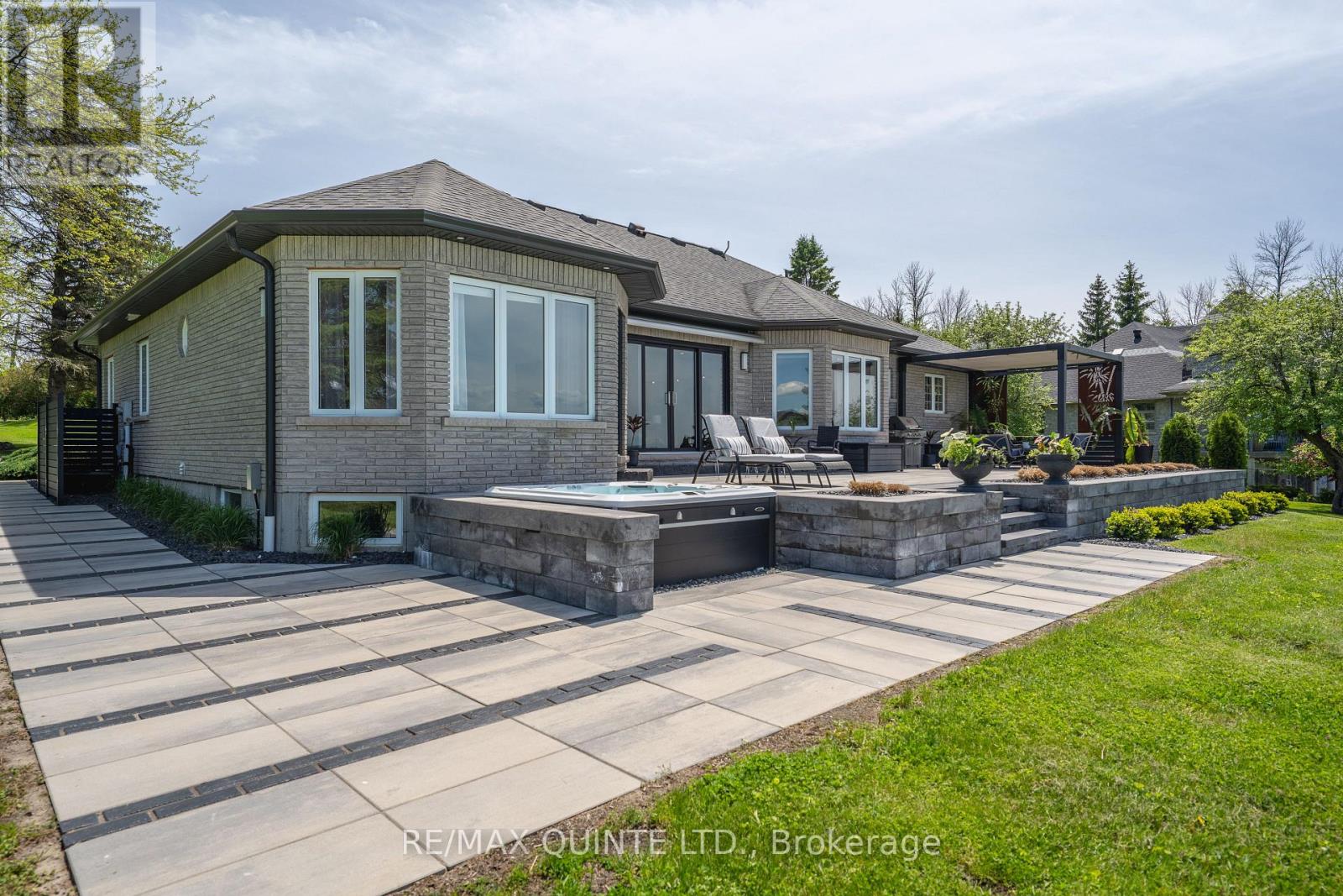 2400 County Rd 3, Prince Edward County, Ontario  K0K 1L0 - Photo 41 - X12184623