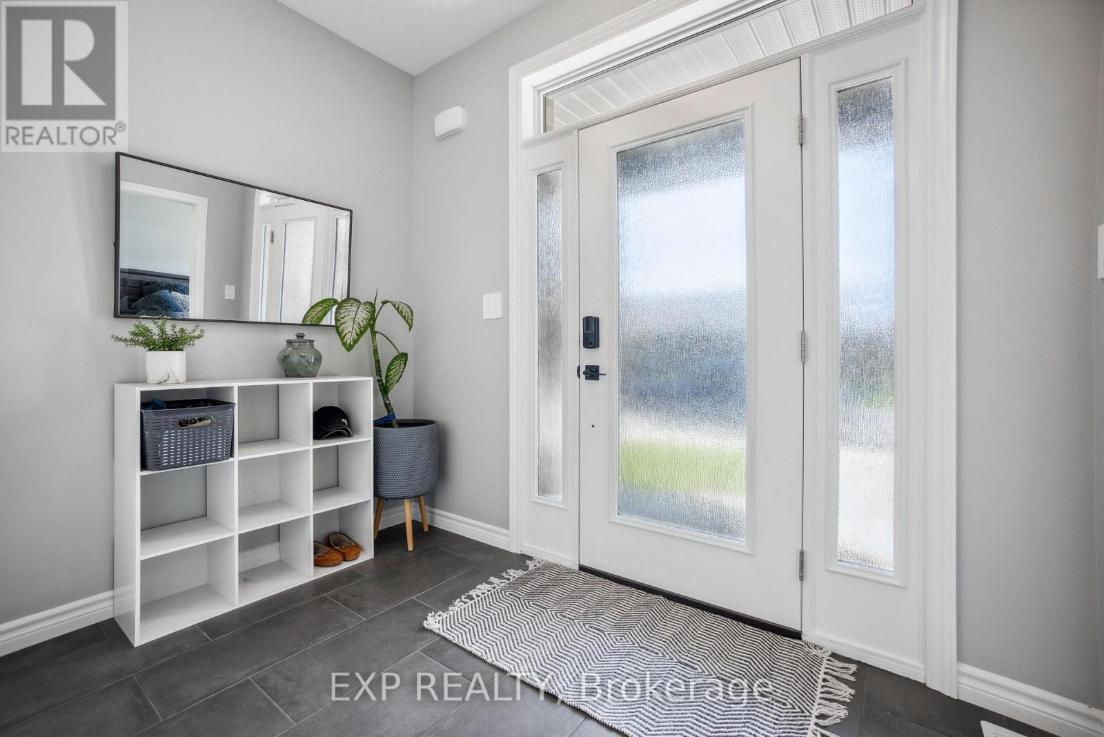 61 Athabaska Drive, Belleville (Thurlow Ward), Ontario  K8N 0T1 - Photo 4 - X12184633
