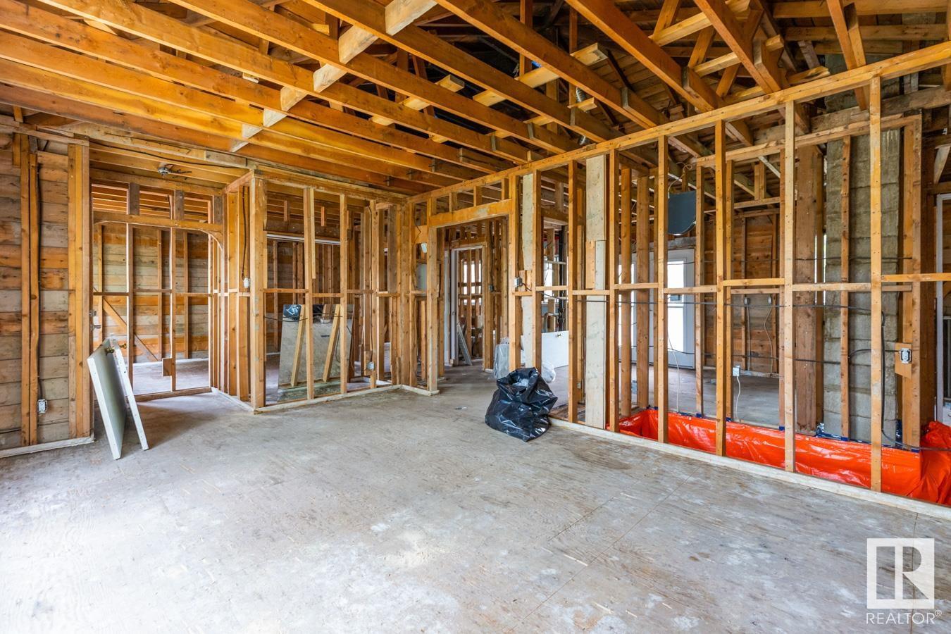 7924 92 Av Nw, Edmonton, Alberta  T6C 1R7 - Photo 7 - E4439431